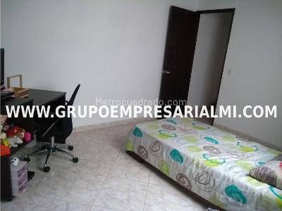 Apartamento de 4 alcobas en venta en Aves Maria, Sabaneta, 102 m² · foto 8 de 17