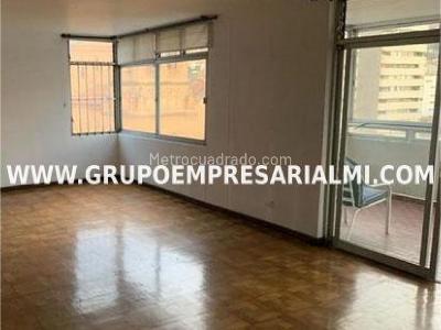 Apartamento de 4 alcobas en venta en Centro De La Ciudad, Medellín, 306 m² · foto 4 de 14