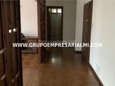 Apartamento de 4 alcobas en venta en Centro De La Ciudad, Medellín, 306 m² · foto 6 de 14