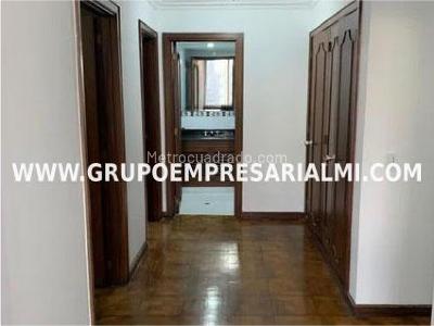 Apartamento de 4 alcobas en venta en Centro De La Ciudad, Medellín, 306 m² · foto 12 de 14