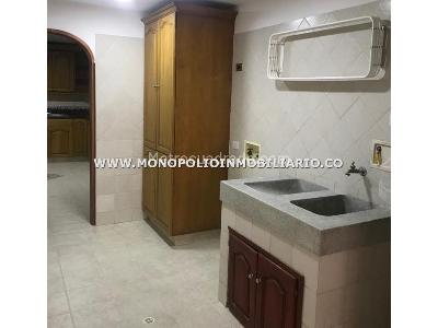 Apartamento de 4 alcobas en venta en Laureles, Medellín, 250 m² · foto 3 de 13