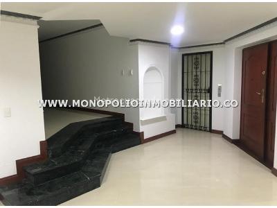 Apartamento de 4 alcobas en venta en Laureles, Medellín, 250 m² · foto 4 de 13