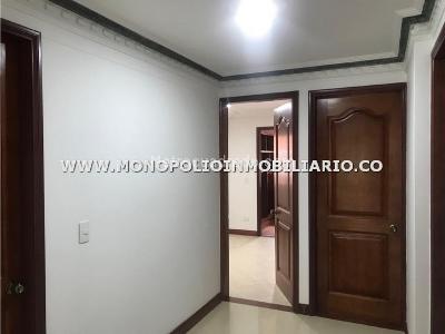 Apartamento de 4 alcobas en venta en Laureles, Medellín, 250 m² · foto 9 de 13