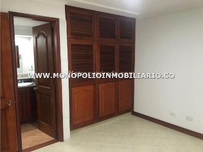 Apartamento de 4 alcobas en venta en Laureles, Medellín, 250 m² · foto 10 de 13