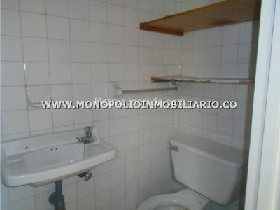 Apartamento de 3 alcobas en venta en El Poblado, Medellín, 145 m² · foto 10 de 14