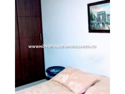 Apartamento de 4 alcobas en venta en Laureles, Medellín, 174 m² · foto 8 de 14