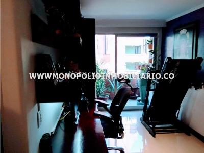 Apartamento de 4 alcobas en venta en Laureles, Medellín, 174 m² · foto 9 de 14