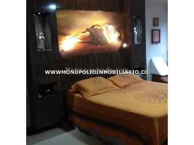 Apartamento de 4 alcobas en venta en Laureles, Medellín, 174 m² · foto 12 de 14