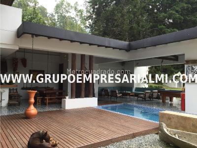 Casa de 3 alcobas en venta en El Escobero, Envigado · foto 4 de 20