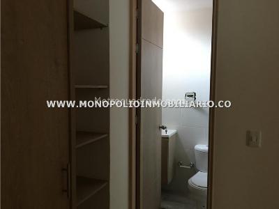 Apartamento de 3 alcobas en venta en Calasanz, Medellín, 119 m² · foto 6 de 9