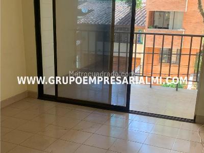 Casa de 4 alcobas en venta en El Velodromo, Medellín, 128 m² · foto 2 de 14