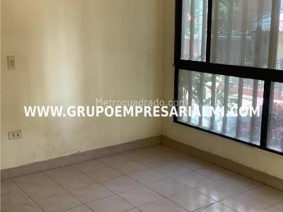 Casa de 4 alcobas en venta en El Velodromo, Medellín, 128 m² · foto 5 de 14