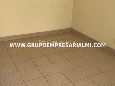 Casa de 4 alcobas en venta en El Velodromo, Medellín, 128 m² · foto 7 de 14