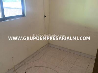 Casa de 4 alcobas en venta en El Velodromo, Medellín, 128 m² · foto 8 de 14