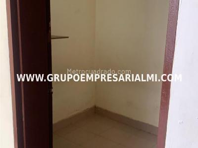 Casa de 4 alcobas en venta en El Velodromo, Medellín, 128 m² · foto 9 de 14