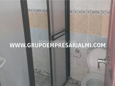 Apartamento de 3 alcobas en venta en Aliadas, Sabaneta, 65 m² · foto 10 de 18