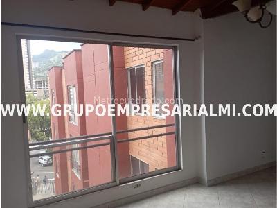 Apartamento de 3 alcobas en venta en Aliadas, Sabaneta, 65 m² · foto 12 de 18
