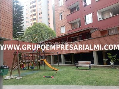 Apartamento de 3 alcobas en venta en Aliadas, Sabaneta, 65 m² · foto 15 de 18