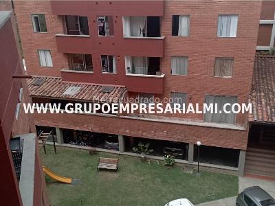Apartamento de 3 alcobas en venta en Aliadas, Sabaneta, 65 m² · foto 17 de 18