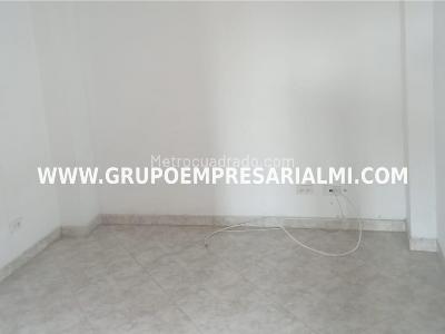 Apartamento de 3 alcobas en venta en Aliadas, Sabaneta, 65 m² · foto 5 de 18