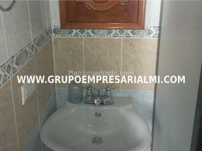 Apartamento de 3 alcobas en venta en Aliadas, Sabaneta, 65 m² · foto 9 de 18