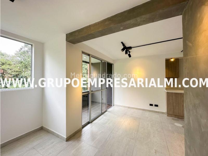 Elegant 2BR Apartment with 5 Baths in Guayabal