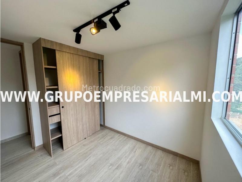 Apartamento Elegante de 2 Alcobas con 5 Baños en Guayabal - 6