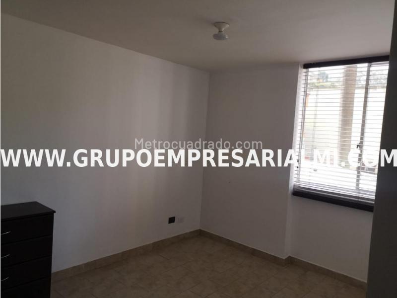 Apartamento Acogedor de 3 Alcobas en Belén Estadio - 4