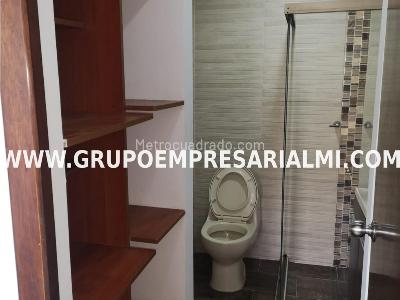 Apartamento de 3 alcobas en arriendo en Belen, Medellín, 70 m² · foto 8 de 13