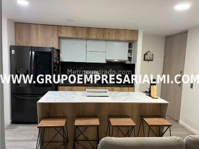 Apartamento de 3 alcobas en venta en Los Alcazares, Sabaneta, 77 m² · foto 3 de 17