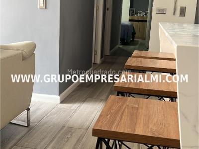 Apartamento de 3 alcobas en venta en Los Alcazares, Sabaneta, 77 m² · foto 4 de 17