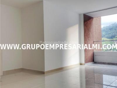Apartamento de 3 alcobas en venta en Los Alcazares, Sabaneta, 65 m² · foto 3 de 14