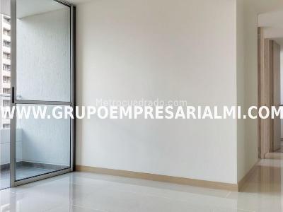 Apartamento de 3 alcobas en venta en Los Alcazares, Sabaneta, 65 m² · foto 4 de 14