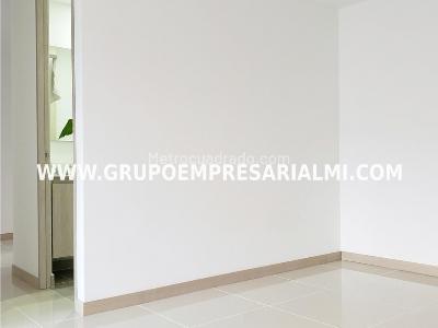 Apartamento de 3 alcobas en venta en Los Alcazares, Sabaneta, 65 m² · foto 9 de 14