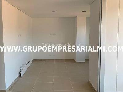 Apartamento de 3 alcobas en venta en Laureles, Medellín, 108 m² · foto 2 de 20