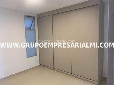 Apartamento de 3 alcobas en venta en Laureles, Medellín, 108 m² · foto 12 de 20