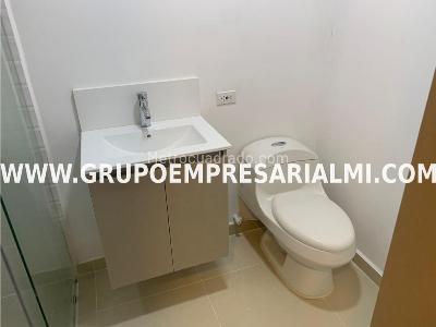 Apartamento de 3 alcobas en venta en Laureles, Medellín, 108 m² · foto 19 de 20