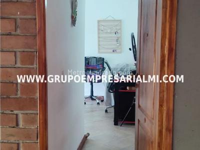 Apartamento de 3 alcobas en venta en Santa Monica, Medellín, 73 m² · foto 3 de 6