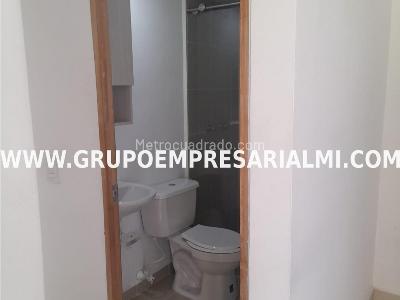 Apartamento de 3 alcobas en venta en Santa Ana, Bello, 53 m² · foto 14 de 19