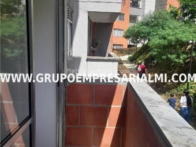 Apartamento de 3 alcobas en venta en Santa Ana, Bello, 53 m² · foto 17 de 19