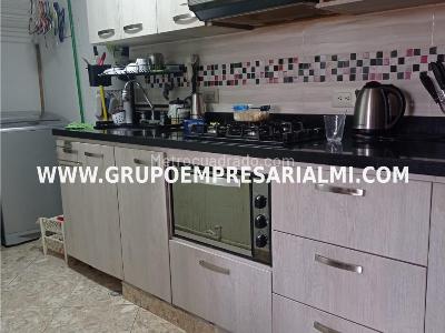Apartamento de 2 alcobas en venta en Boston, Medellín, 52 m² · foto 2 de 10