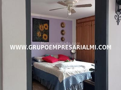 Apartamento de 2 alcobas en venta en Boston, Medellín, 52 m² · foto 4 de 10