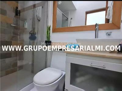 Apartamento de 3 alcobas en venta en Las Lomitas, Sabaneta, 236 m² · foto 16 de 20