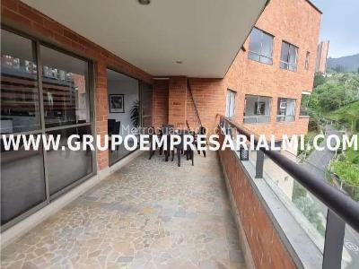 Apartamento de 3 alcobas en venta en Las Lomitas, Sabaneta, 236 m² · foto 17 de 20