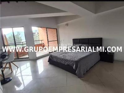 Apartamento de 3 alcobas en venta en Las Lomitas, Sabaneta, 236 m² · foto 7 de 20