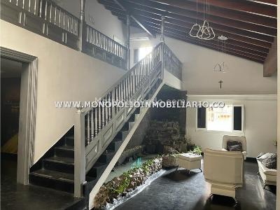 Casa de 5 alcobas en venta en El Poblado, Medellín, 1000 m² · foto 10 de 13