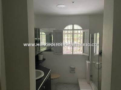 Casa de 5 alcobas en venta en El Poblado, Medellín, 1000 m² · foto 13 de 13