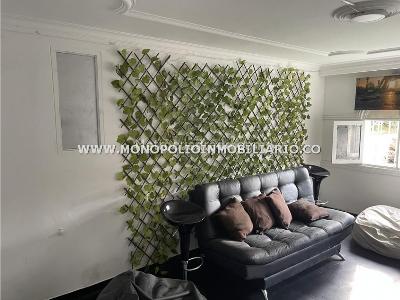 Casa de 5 alcobas en venta en El Poblado, Medellín, 1000 m² · foto 3 de 13