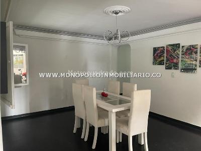 Casa de 5 alcobas en venta en El Poblado, Medellín, 1000 m² · foto 4 de 13