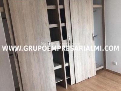 Apartamento de 3 alcobas en venta en Madera, Bello, 64 m² · foto 5 de 10